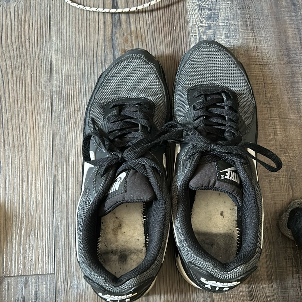 Size 10 Nike air max